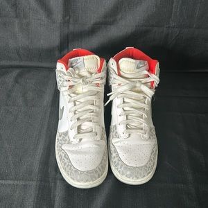 Nike Jordan 1 grey leopard print grey 7.5 shoes